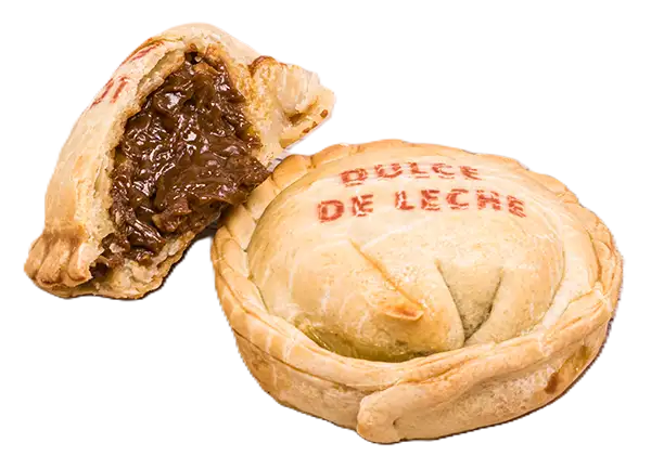 Empanadilla de dulce de leche, rellena y entera.